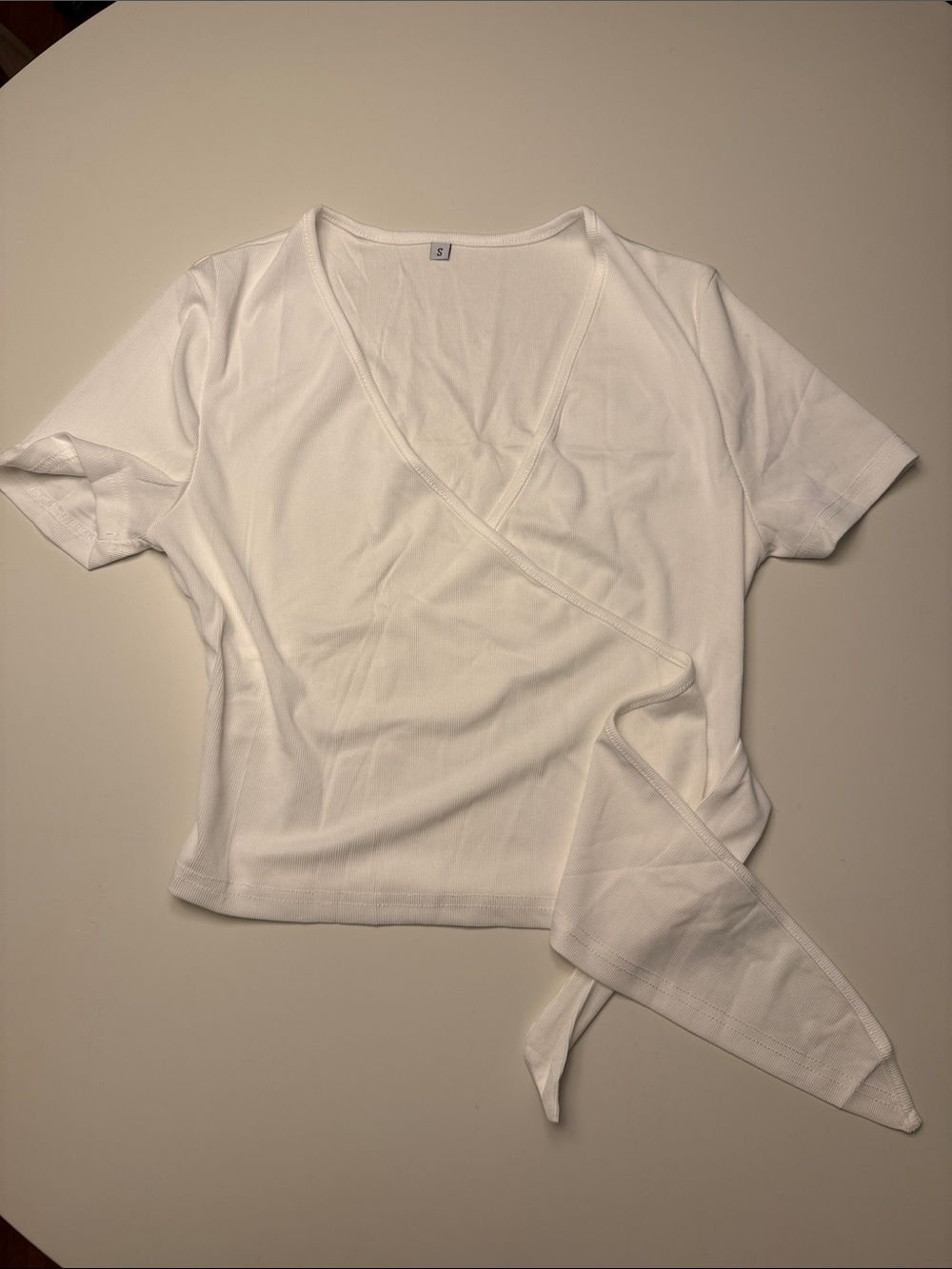 Women’s White Short Sleeve Wrap Top | Size Small